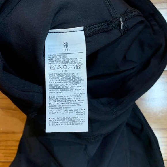 💛2/$20 New Old Navy Active Black Leggings size xs - Picture 5 of 8